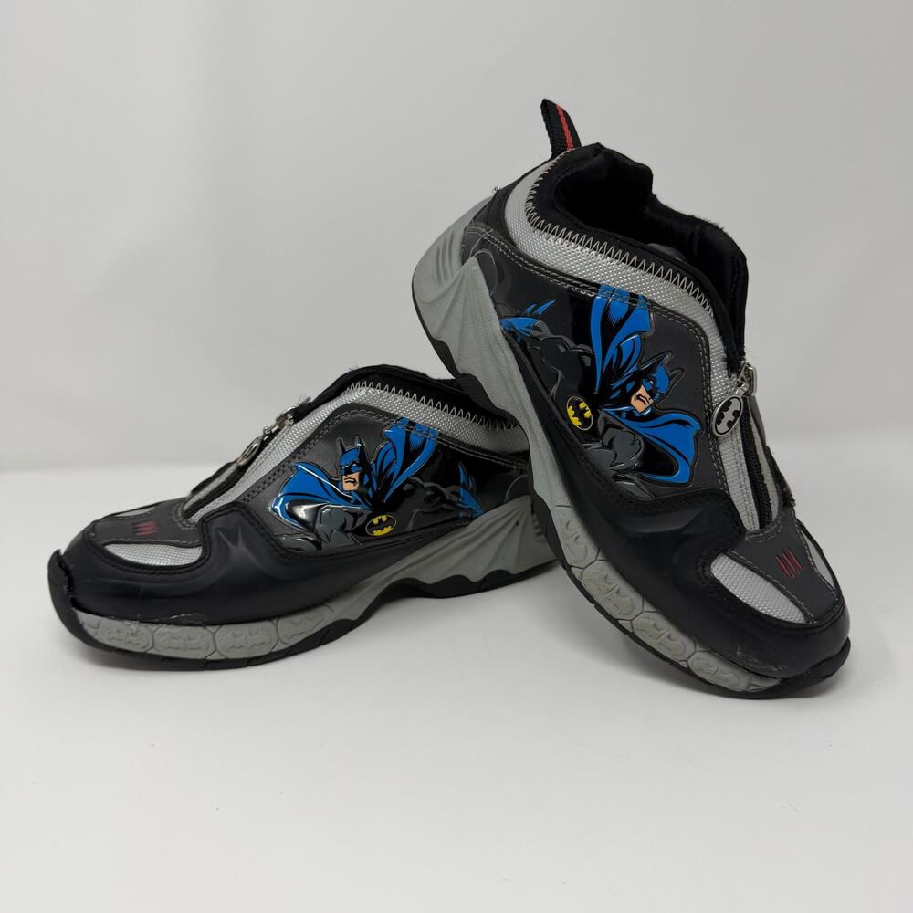 Batman Zip Up Sneakers Kids Black Gray Comic Shoes Size 2.5